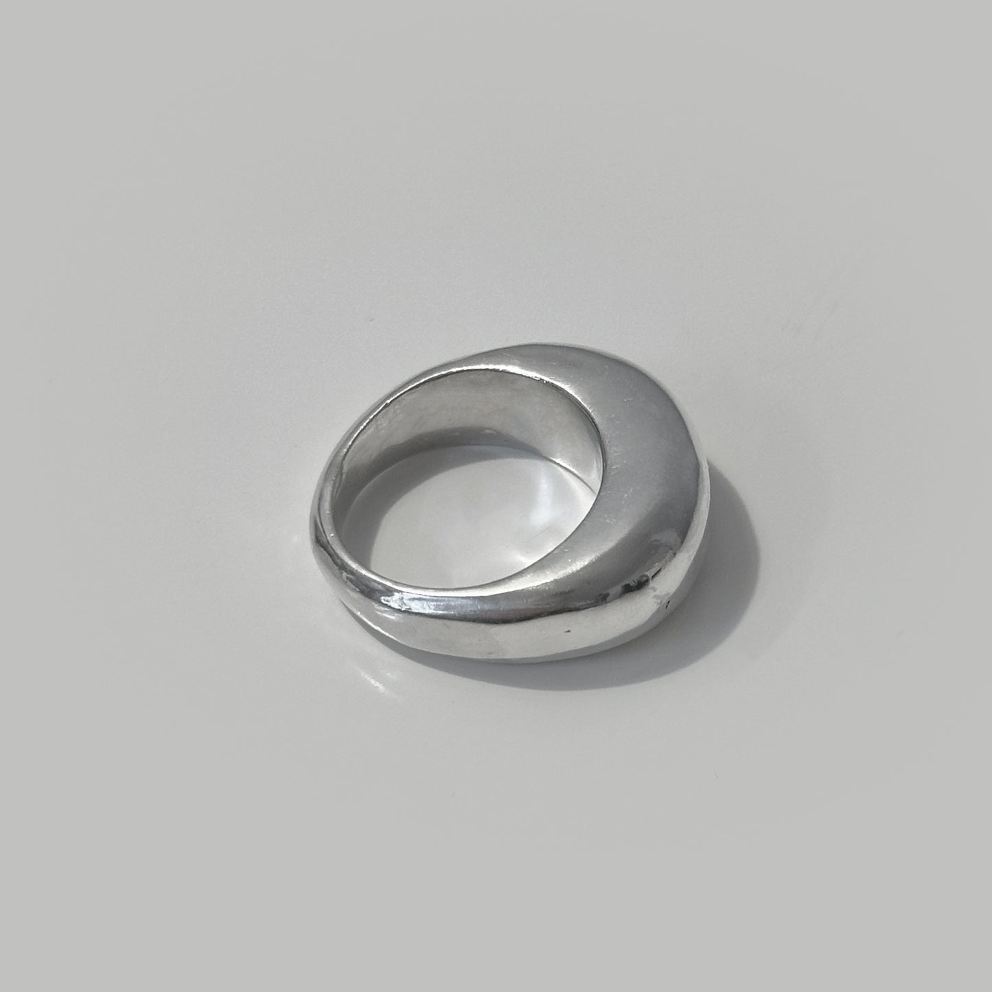 Make to order – Minimal oval ring